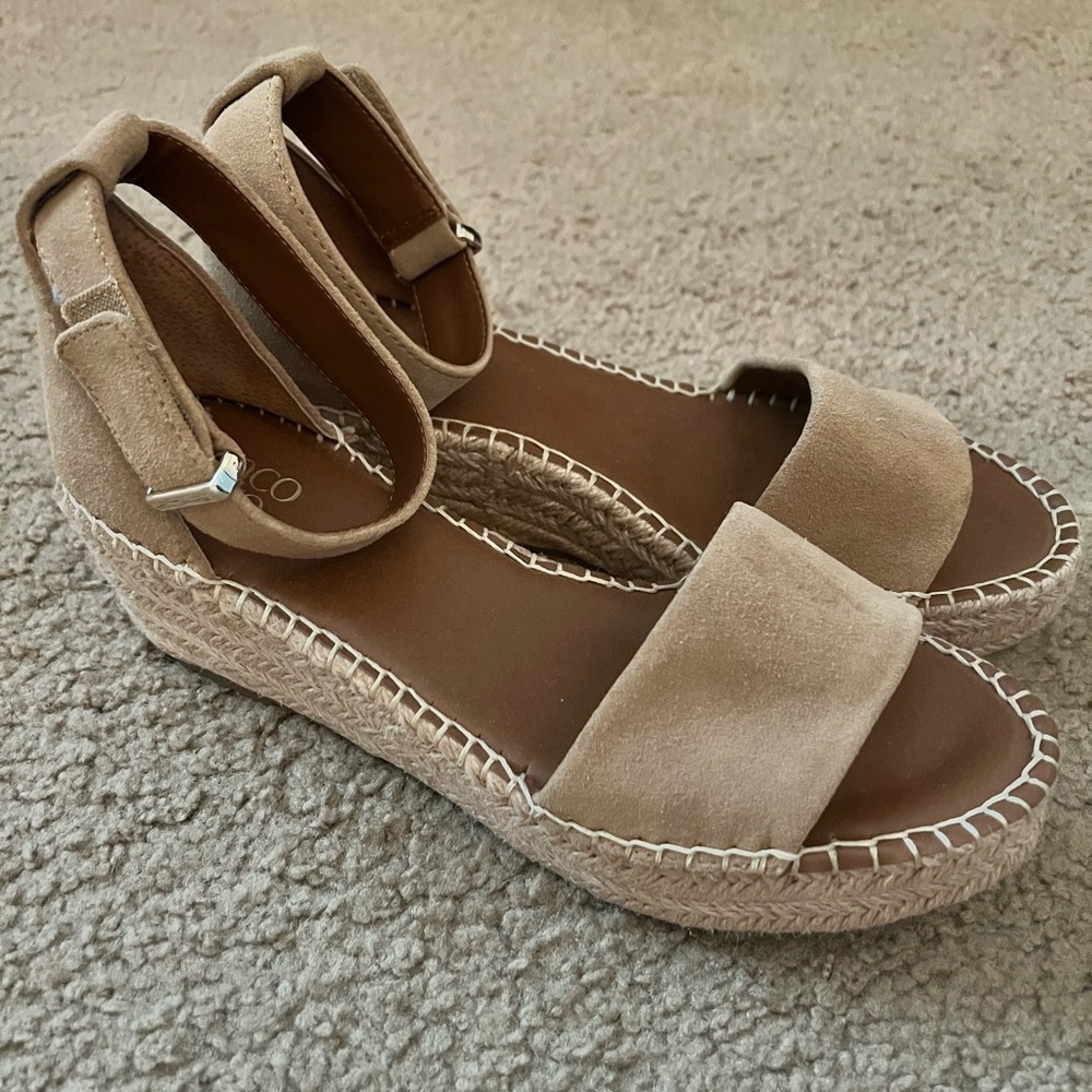 Tan Sandals - Picture 3 of 6